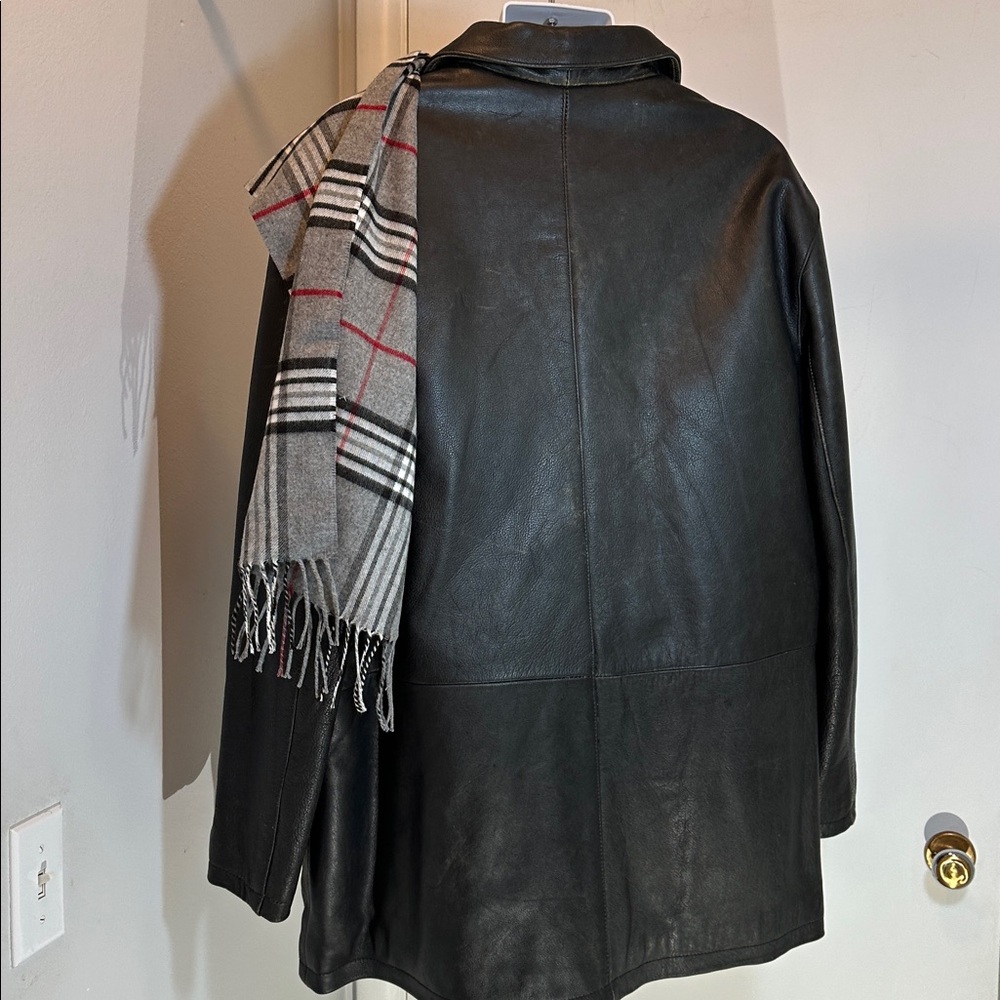 Colebrook Lined Signature Distressed Leather Coat & Scarf XL Like New - Picture 10 of 15